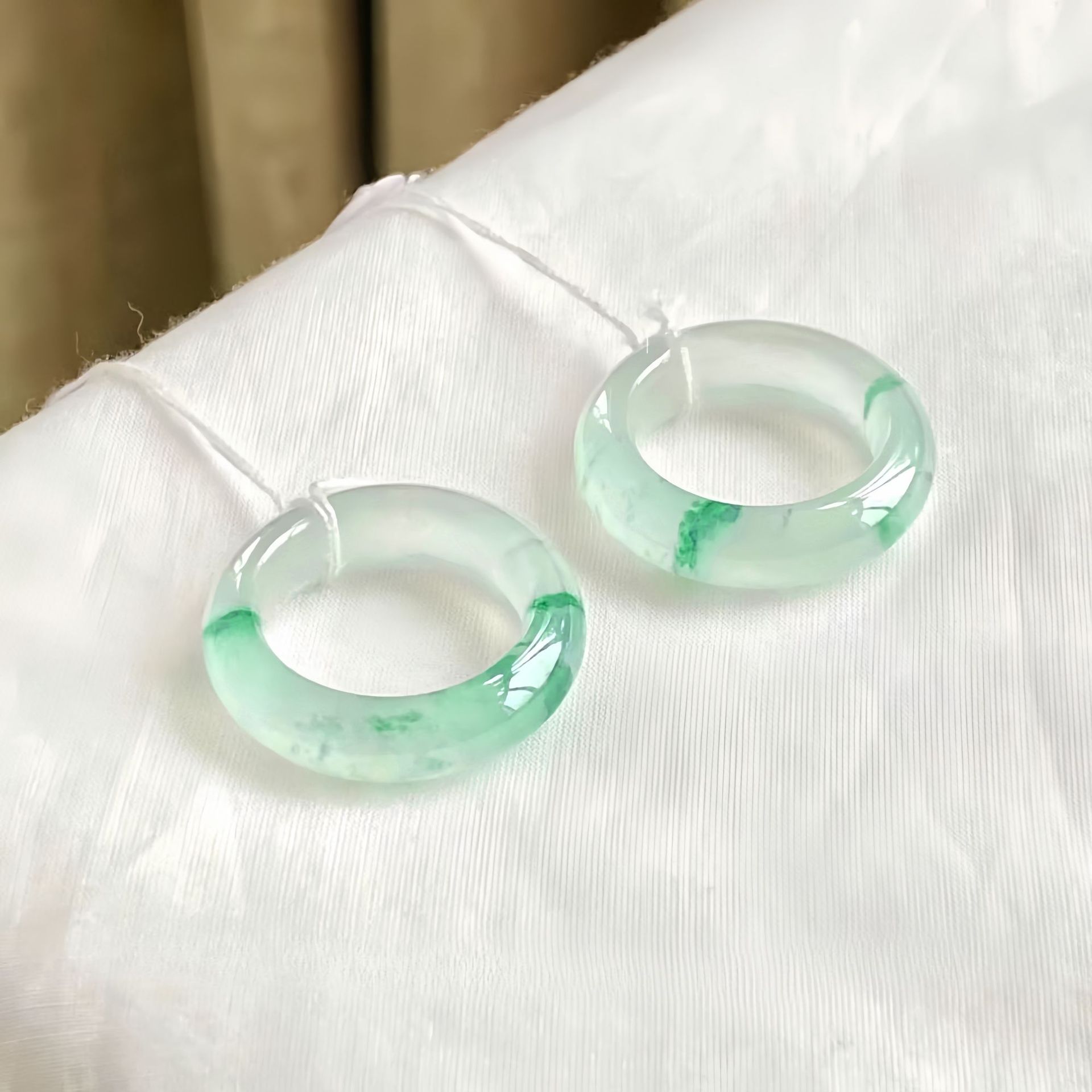 平安扣/翡翠/和田玉/玉镯/水晶工艺产品图