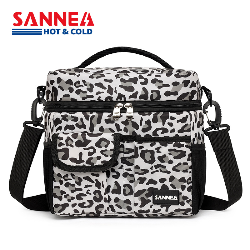 Cross-border popular bento bags with adjustable shoulder straps, lunch bags, food handbags, insulated lunch bags and ice packs are in stock Application Scenario