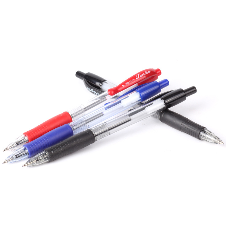 Foreign trade version transparent ballpoint pen press plastic ballpoint pen 586 three-color ballpoint pen Application Scenario