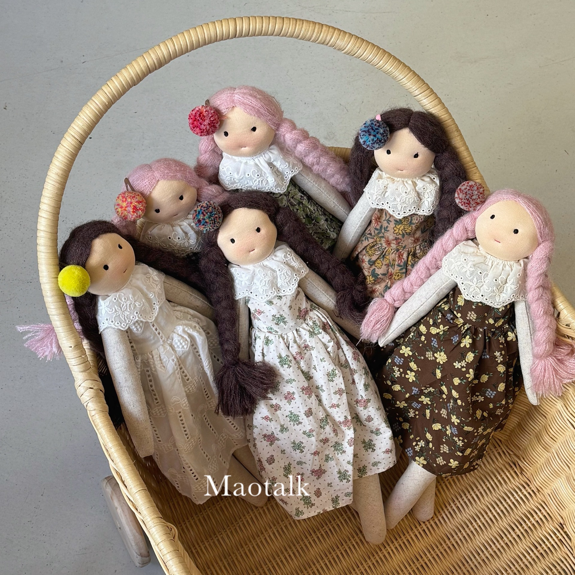 韩系手工布艺碎花裙娃娃玩偶可爱麻花辫女孩大号公仔陪伴玩偶装饰