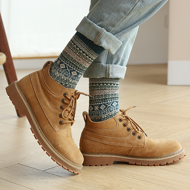 Sock street stall export socks, thick and warm autumn and winter socks for men, Japanese retro ethnic style small diamond-shaped wool socks, cross-border export mid-calf socks Application Scenario