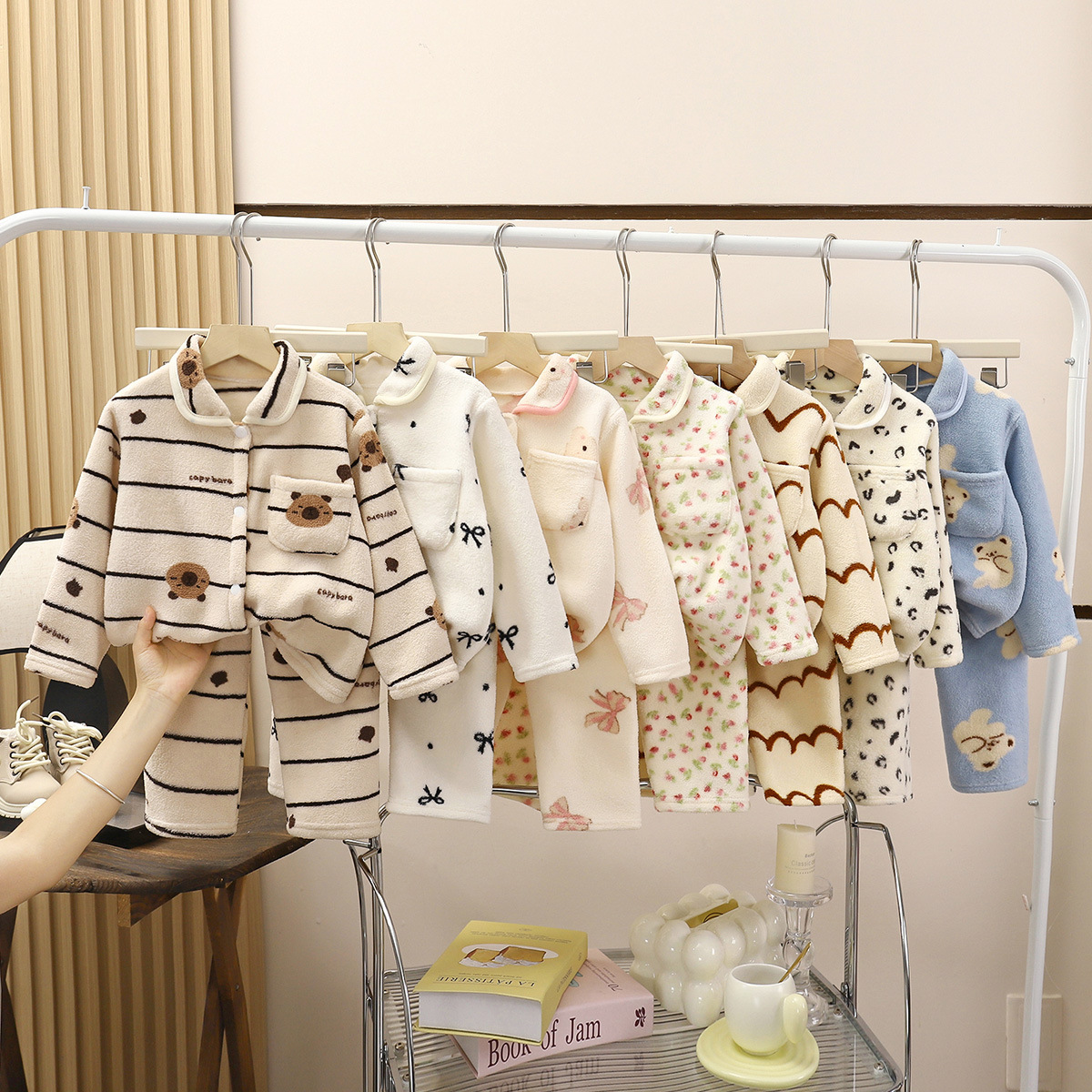 儿童睡衣套装加绒加厚男童法兰绒女童保暖家居服开衫套装宝宝童装