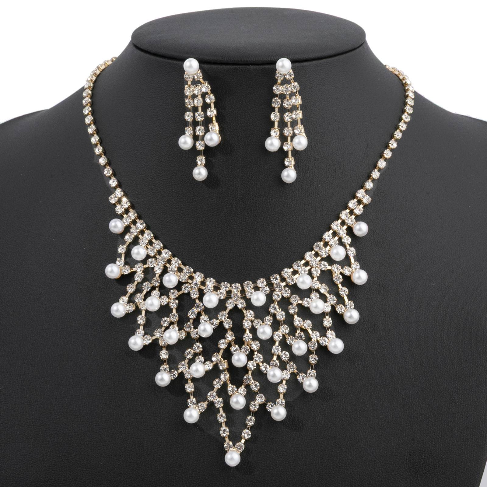 Cross-border best-selling European and American bride pearl and water diamond necklaces and earrings, exquisite diamond-encrusted exaggerated necklaces, tassel earrings, jewelry, evening gowns, versatile and elegant jewelry sets details Picture