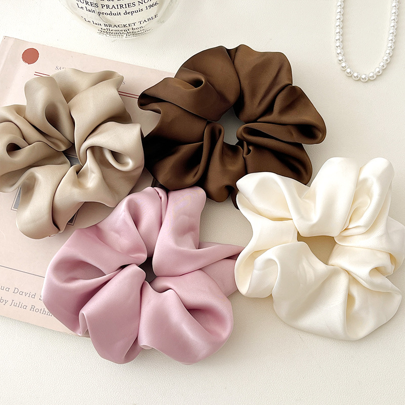 Double-sided faux silk 15cm diameter large intestine hair band for women, French high-end style silk ponytail hair tie satin hair accessory details Picture