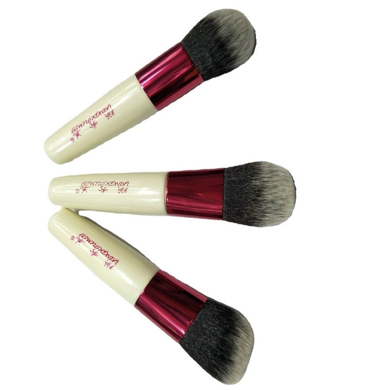 3-piece brush in stock wholesale, loose powder brush, rouge brush, high-gloss brush, makeup set brush, portable makeup brush manufacturer Specification image
