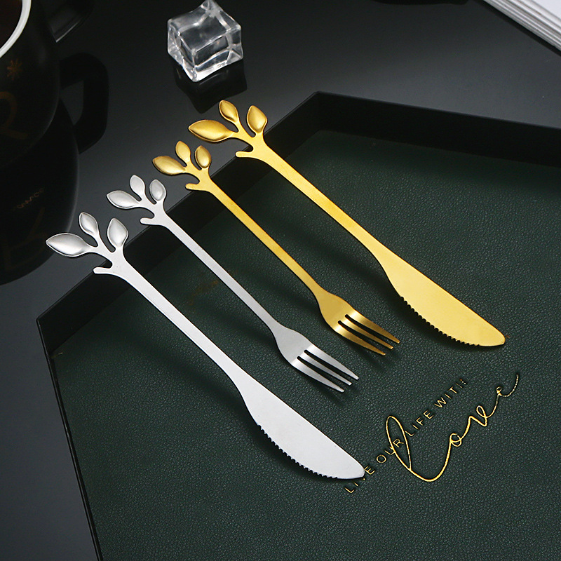 Creative gift spoons, gift spoons, leaf spoons, fork knives, stainless steel cakes, coffee spoons, bird's nest desserts Application Scenario