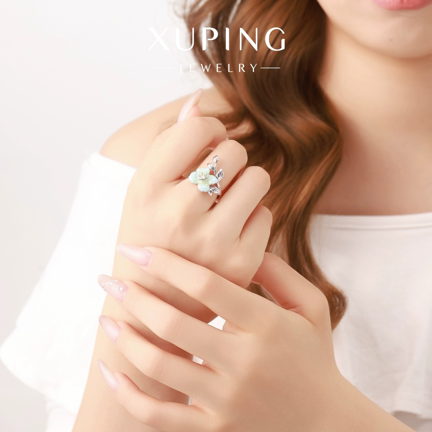 Xuping Fashion Oil Drip Series Four-leaf Flower texture leaf Ring, simple and easy to match, gentle style autumn and winter ring wholesale Specification image