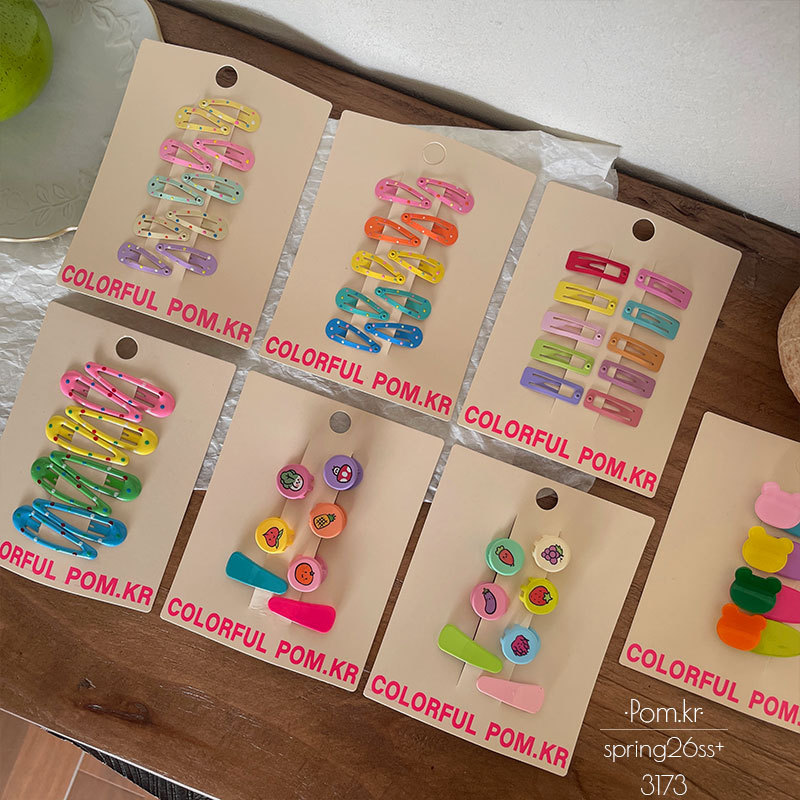 New Korean-style colorful dopamine bb clip, children's sweet water drop polka dot broken hair clip, baby duck clip hair clip and hair accessory Application Scenario
