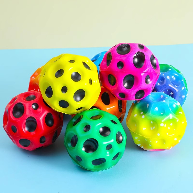 Cross-border foreign trade stress-relieving elastic ball, 6.3 cm Moon hole ball, leisure PU foam ball, weighted high elastic ball Specification image