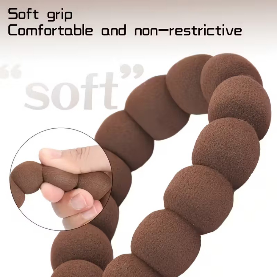 Dog leashes, dog chains, small, medium and large dog walking leashes, pet supplies, Bichon Frise and Corgi dog leashes that don't grip hands Application Scenario