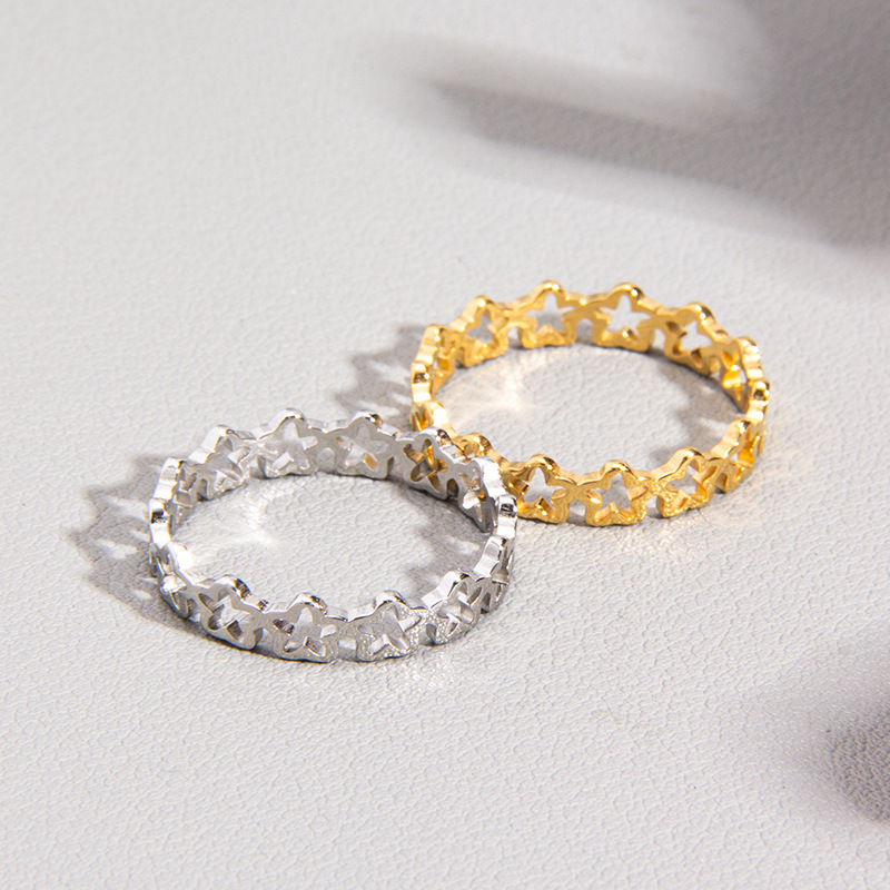 Xiaohongshu and Douyin influencer live-streaming bestseller ring supply, InS-style niche hollowed-out five-pointed star women's ring Application Scenario