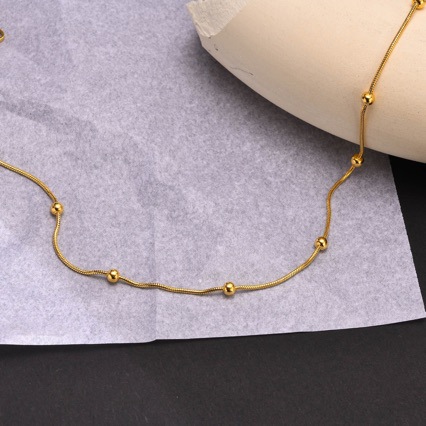 Cross-border best-selling summer beach vacation necklace, chain bracelet, stainless steel round bead chain, women's bracelet accessory Application Scenario
