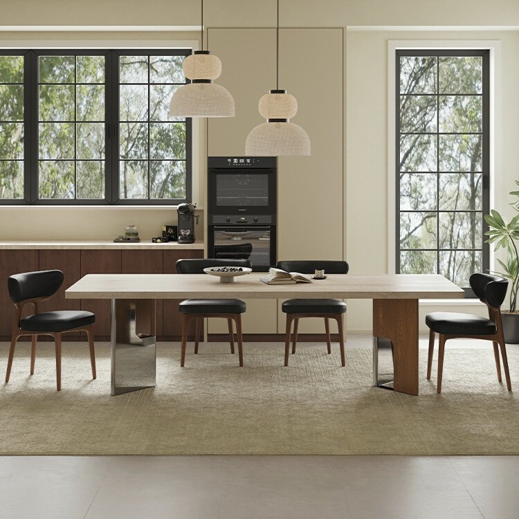 法式复古洞石岩板高级感餐桌椅实木家用别墅中古风下挂长方形餐桌