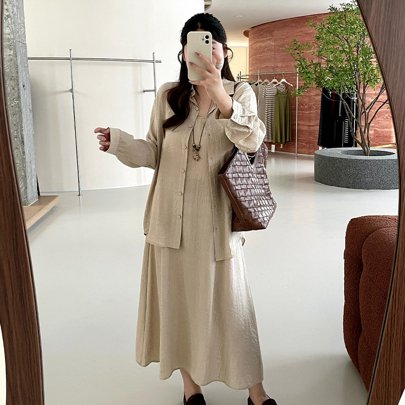 Plus-size women's casual shirt set for women 2026 autumn edition, two-piece halter dress for chubby girls, NT $1582