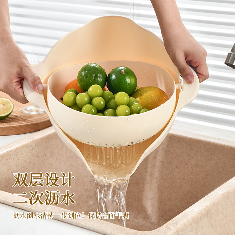 Rice-washing sieve, rice-washing machine, water draining basket, special plastic rice-washing tool, fine-hole water shield, large-capacity ultra-fine vegetable blue Application Scenario