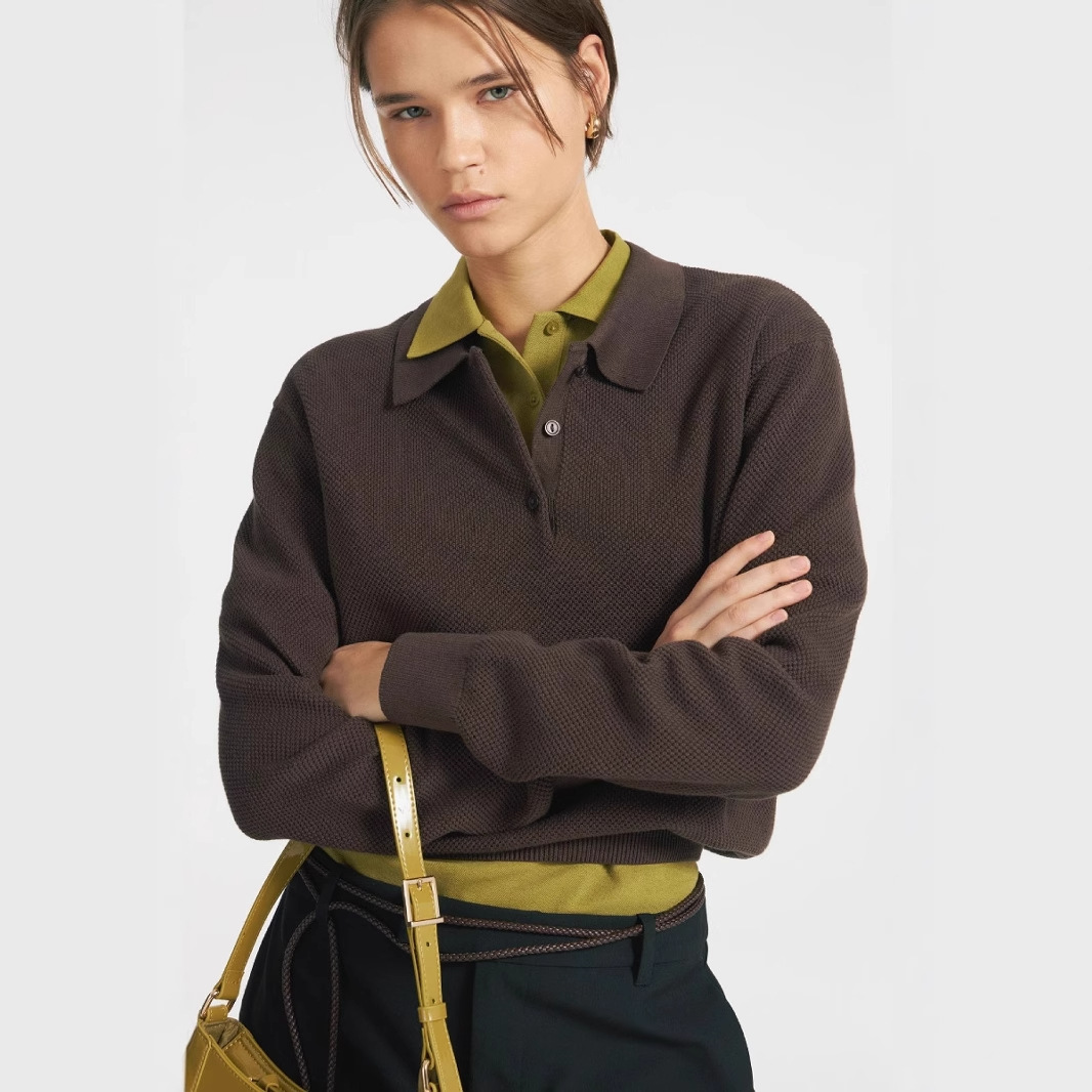The polo lapel solid-color sweater for women in the 2025 autumn and winter season and the casual European and American style pullover knitted sweater are selling well across borders full figure