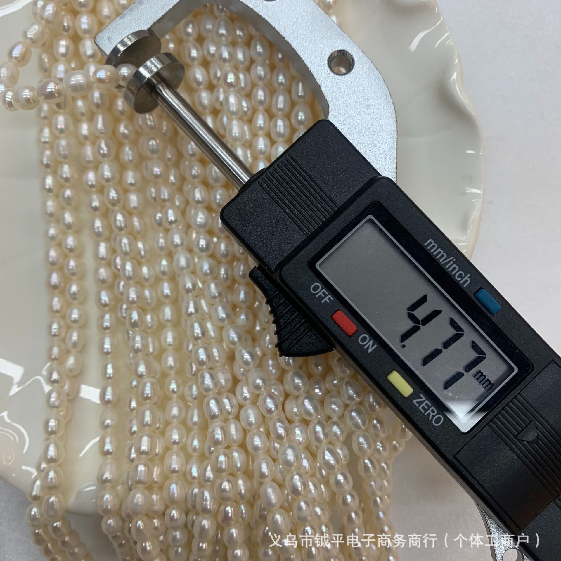 小摆件/树脂/流水摆件/冰箱贴/公仔树脂细节图