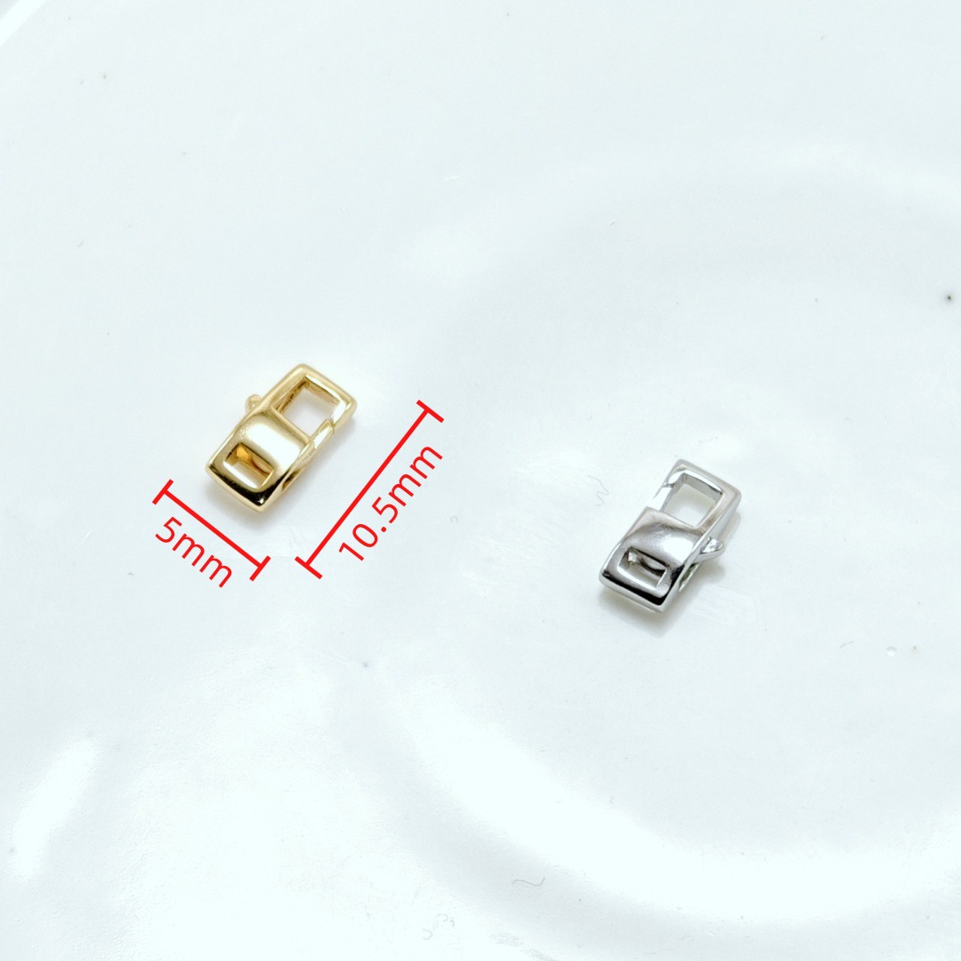 18K gold color-preserving heart-shaped chain necklace clasp, heart-shaped lobster clasp, bear clasp, spring clasp, diy handmade jewelry Application Scenario