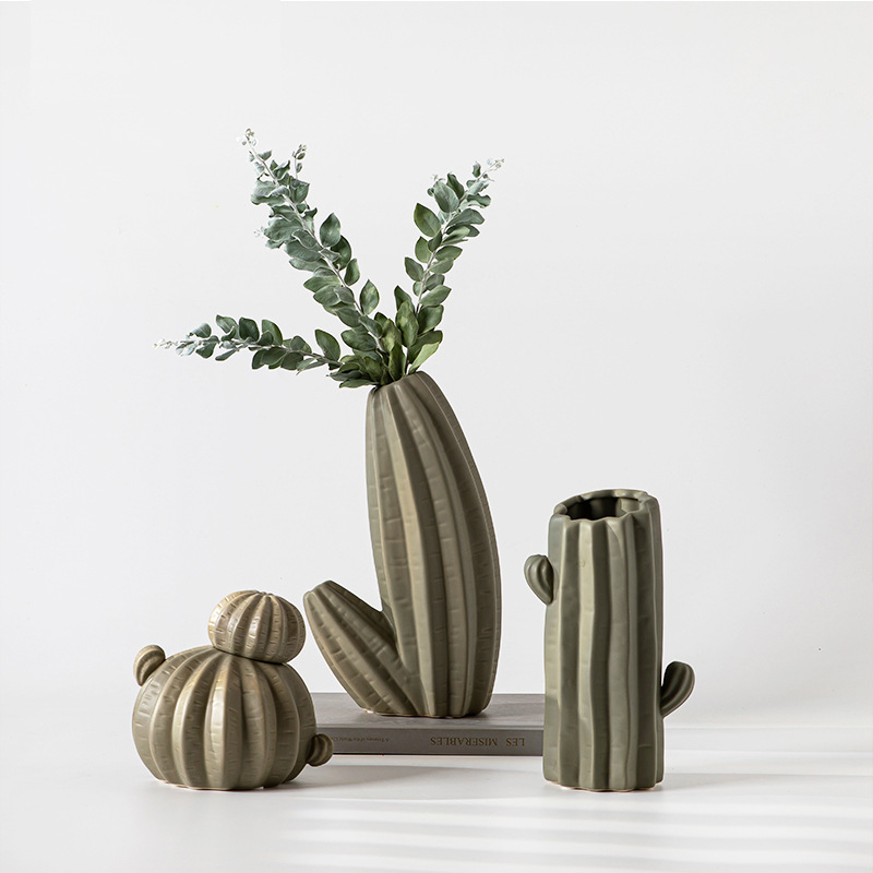 2026 Nordic-style green cactus ceramic decorative item for home living room TV cabinet, creative ceramic vase