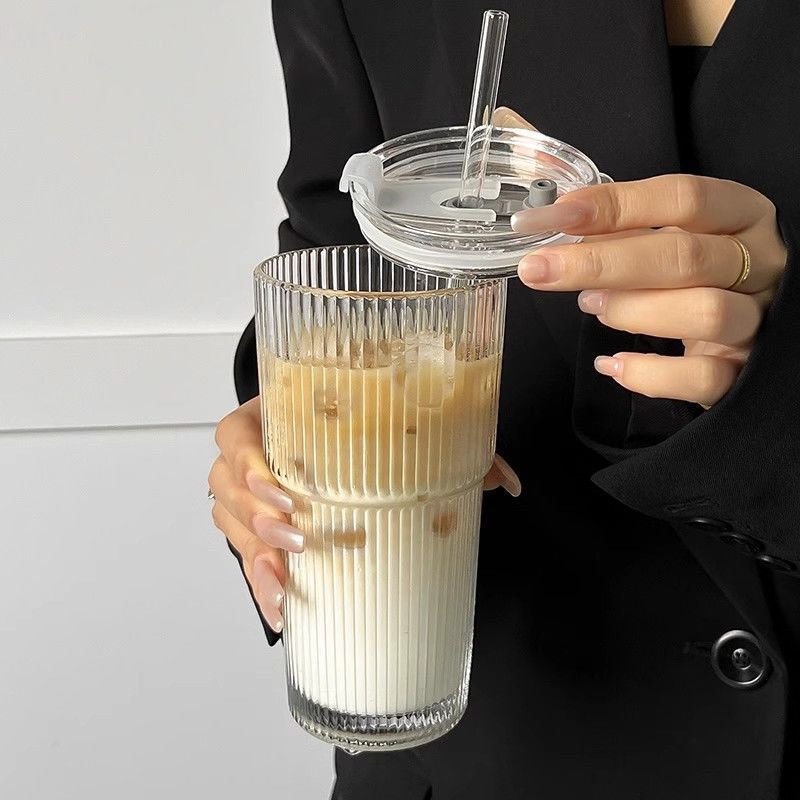 Free shipping, Ins-style glass cup, high appearance level, straw cup, large-capacity vertical pattern water cup, cold drink, juice and coffee cup with lid Specification image