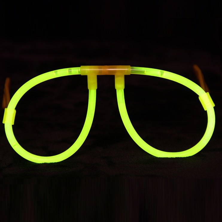 综合防护眼镜实物图