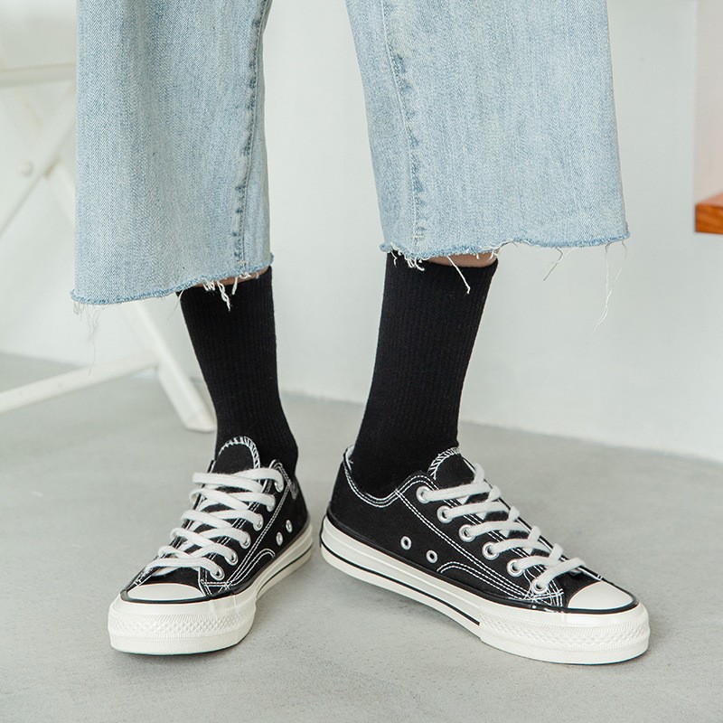 Zhuji women's pure cotton boneless mid-calf socks, breathable and sweat-absorbing for sports, thin black and white men's long socks for spring and autumn Application Scenario