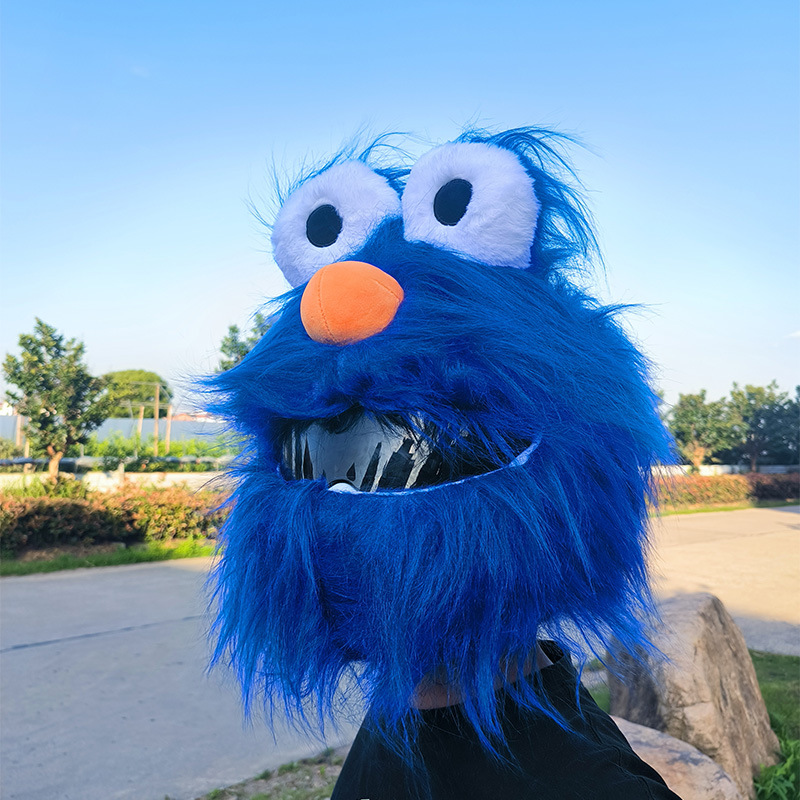 Cartoon helmet covers, plush helmet covers, long-haired rabbit, cute motorcycle helmet covers, wholesale skiing Application Scenario