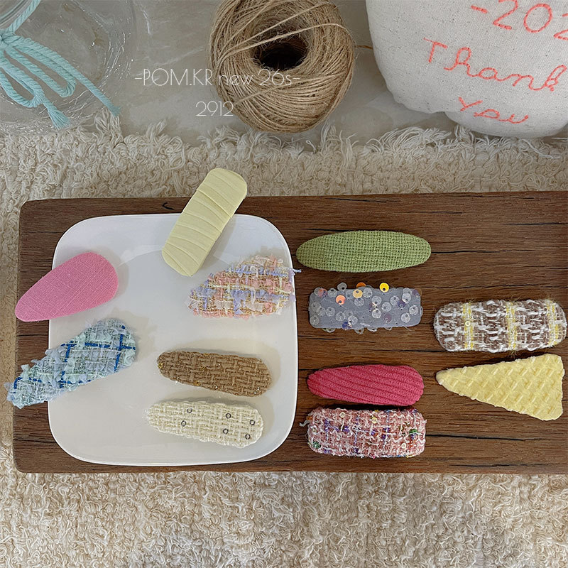 New Korean-style fabric handcrafted sequin hair clips, children's sweet side broken bangs clips, double-piece bye-bye hair accessories