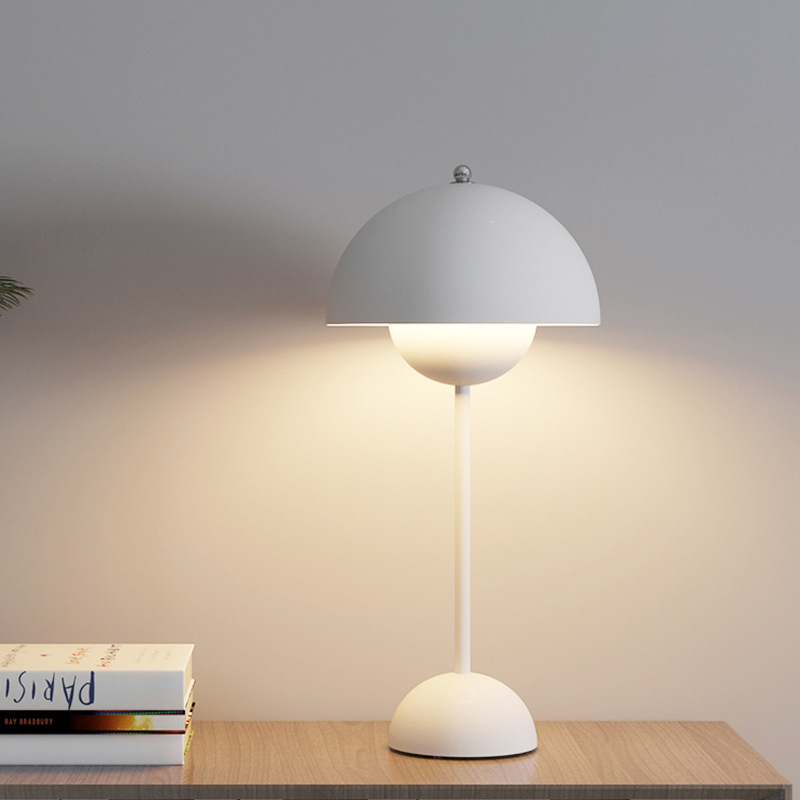 Transfronterizo de comercio electrónico recargable usb pequeña luz de noche nordic bráctea lámpara de mesa dormitorio lámpara de cabecera touch eye care lámpara de mesa de aprendizaje details Picture