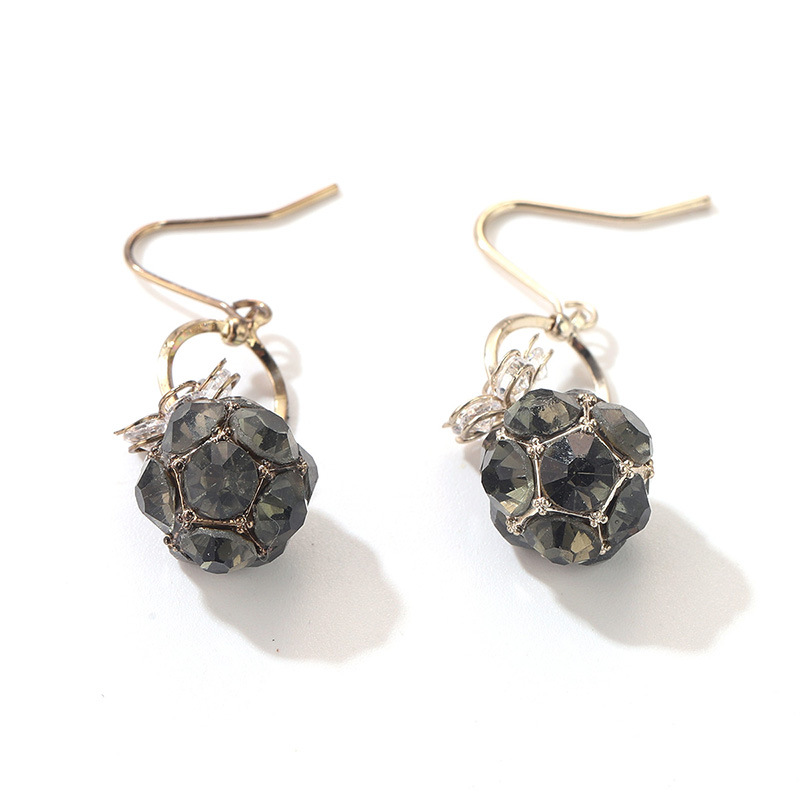 925 Silver Needle High-end Earrings, women's Zircon earrings, French light Luxury, niche design, ins earrings wholesale Item Picture