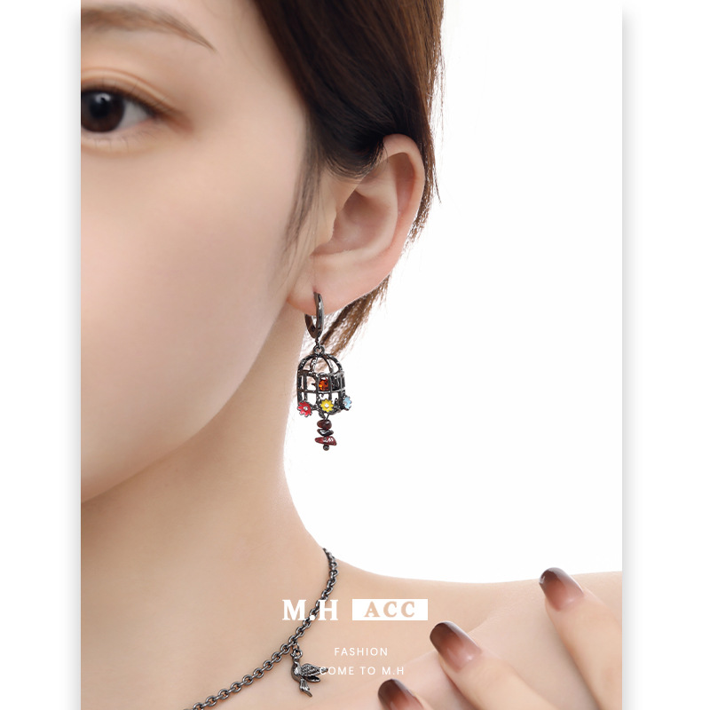 Unique design sense caged bird earrings, elegant style, rural flower earrings for women, original and personalized trend earrings wholesale Specification image