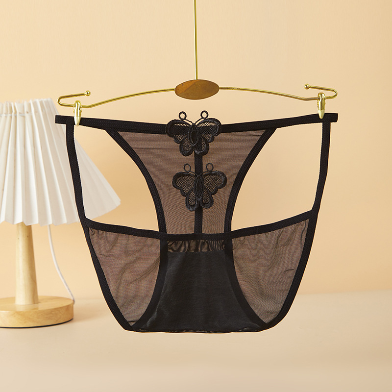 The new pure and sexy mesh leopard print women's underwear is comfortable and breathable, with a cut-out fine band and embroidered butterfly flower inside that is alluring details Picture