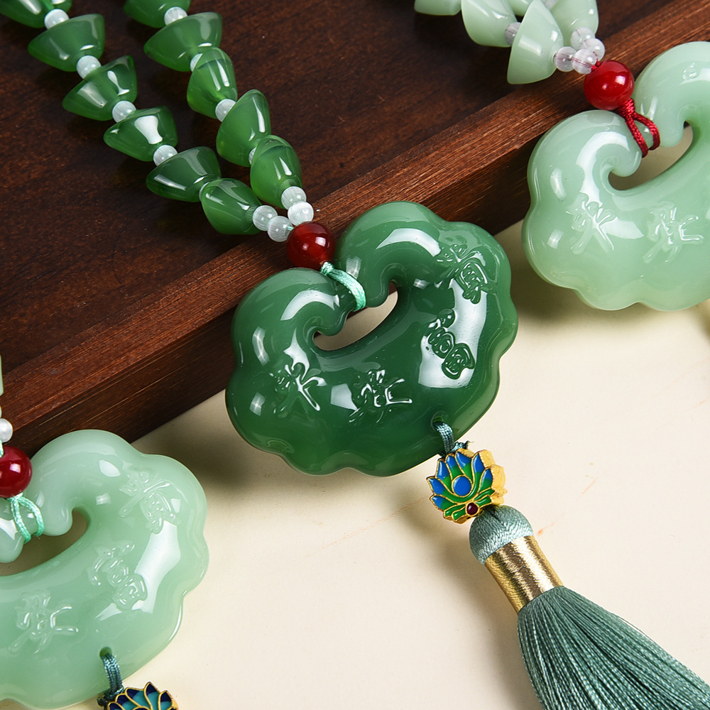 High-end car pendants, safety lock pendant accessories, car pendants, ingots, beads, tassels, car supplies Specification image