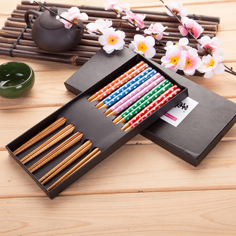Japanese and Korean cartoon creative printed chopsticks, one person one chopstick for household use, bamboo chopsticks gift box set, Nan bamboo tableware wholesale Specification image