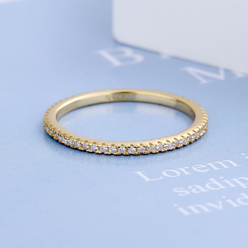 Geometric ring, electroplated full diamond, single-row diamond, ins, Japanese and Korean light luxury style, niche loose-fitting ring Application Scenario