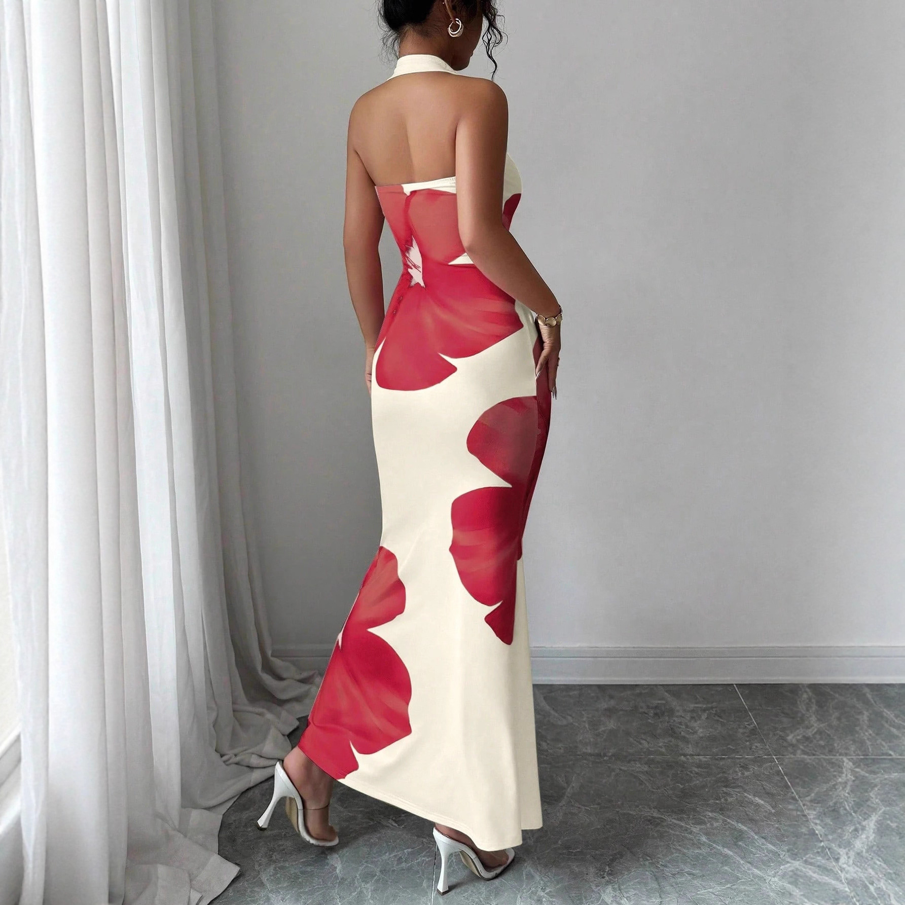 The 2026 new independent station bestseller of European and American foreign trade women's clothing, the halter-neck backless long dress with a figure-hugging print dress details Picture