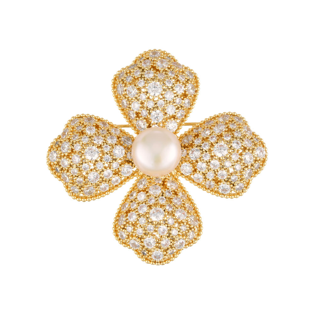Luz de lujo multicolor cuatro flores broche aleación de cobre micro incrustado con circonio perlas de agua dulce premium sense vestimenta nuevos pins para mujeres Item Picture
