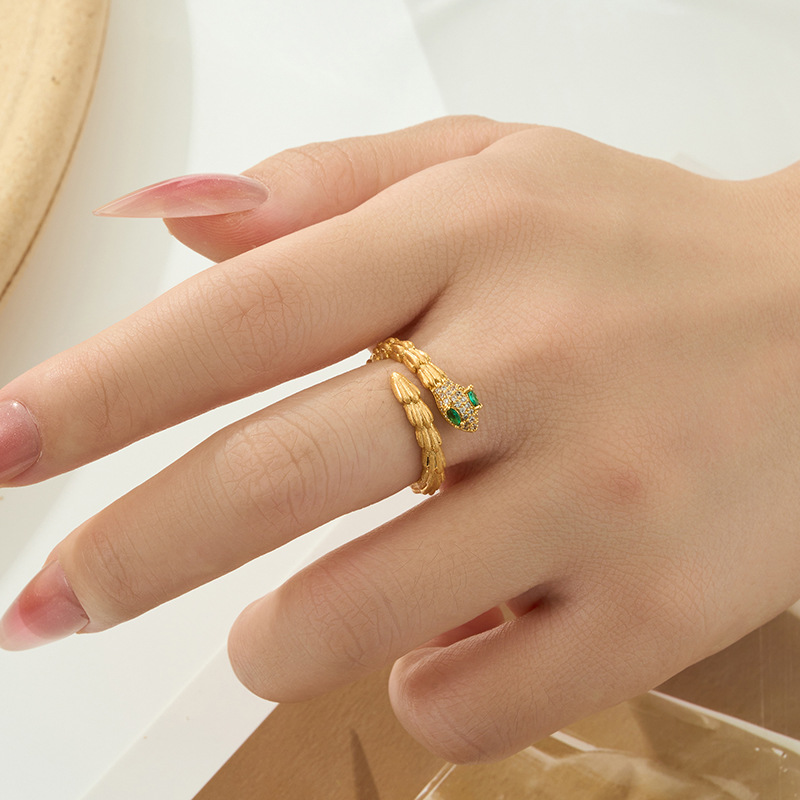 A niche high-end gold brushed snake opening ring, copper alloy, real gold electroplated with zircon, adjustable ring details Picture