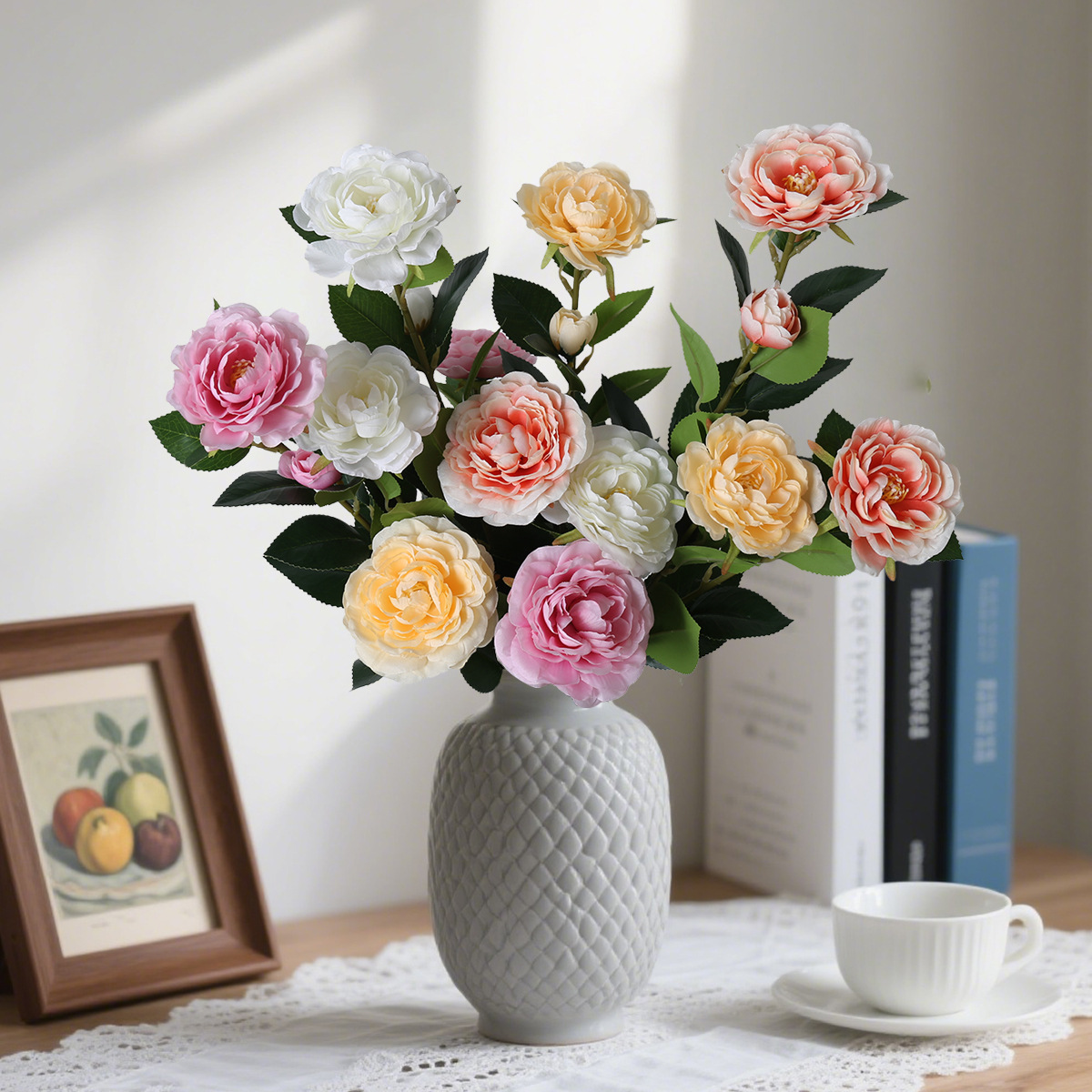 Multi-head artificial camellia branches, gardenias, dining table, living room, home decoration, artificial flower arrangements, flower tree landscaping, and photo props