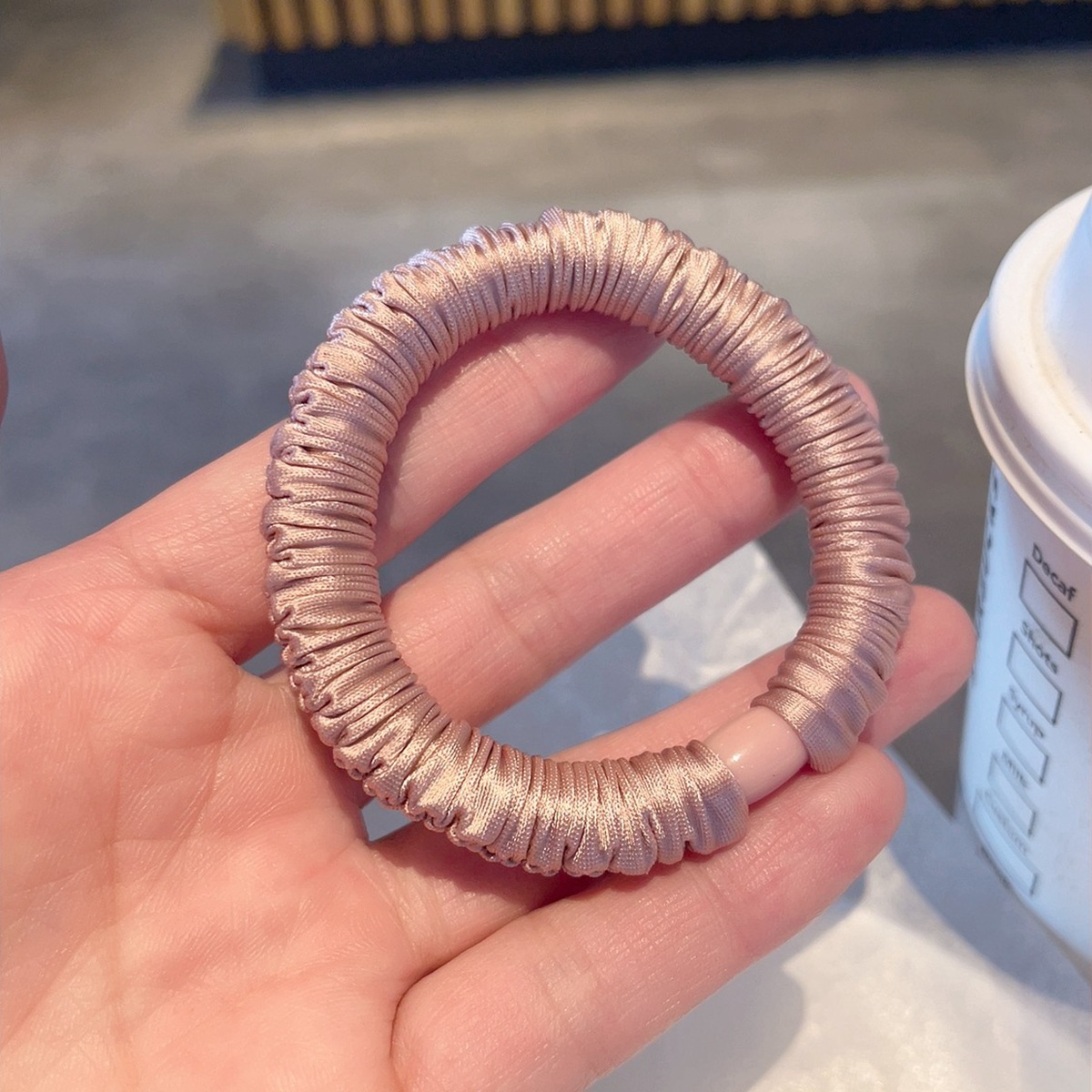 High-end solid color satin pleated small intestine hair band, high elasticity ponytail hair tie, simple hair tie, leather band for women Item Picture