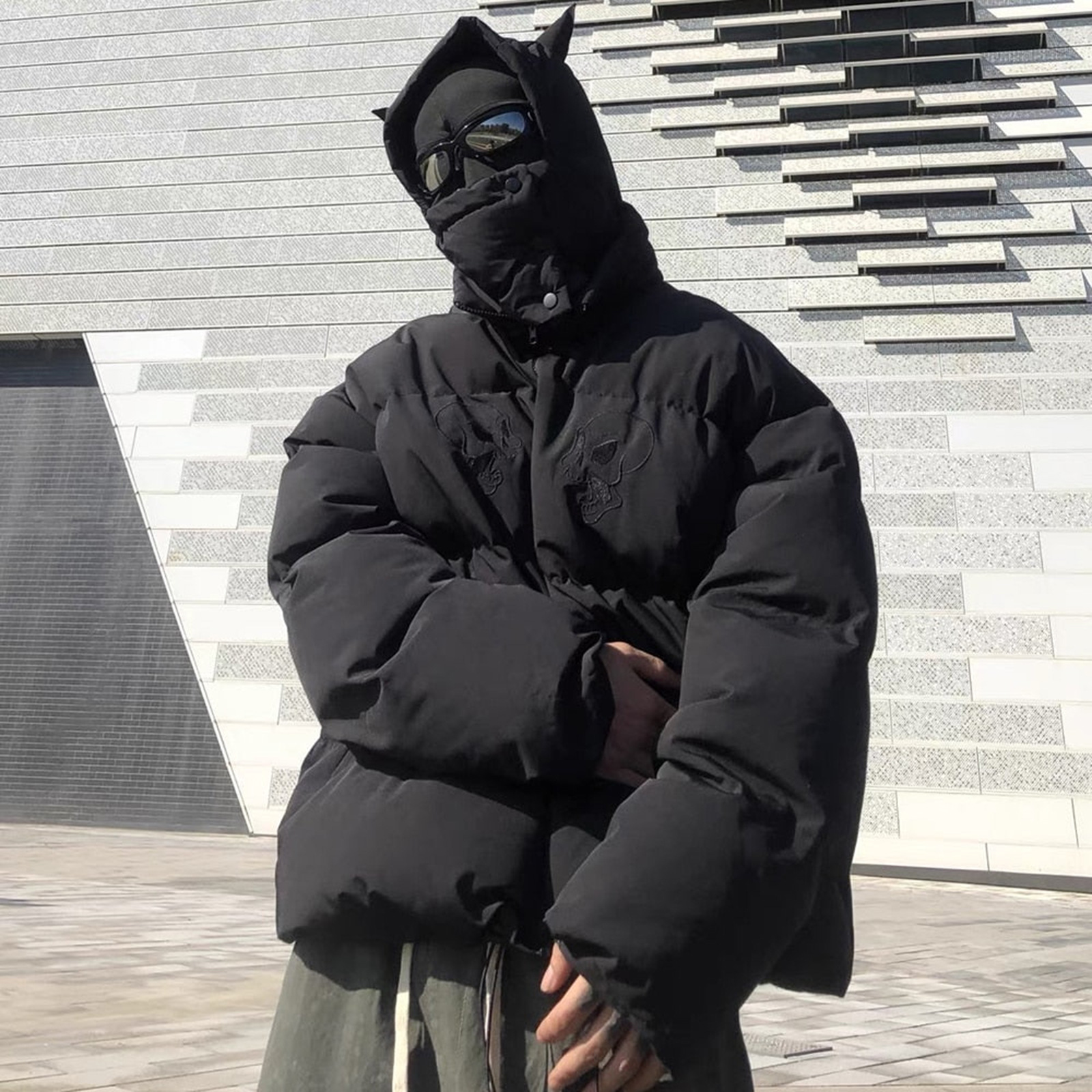 In 2023, American street masked collar solid-color hooded breadwear and cotton-padded jacket for men, winter thickened cotton-padded jacket for couples Application Scenario