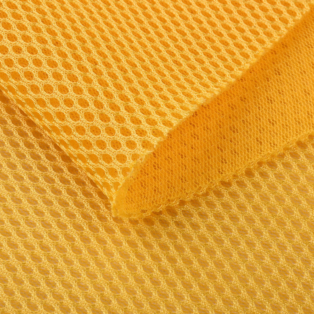 Customized sandwich mesh fabric for seat cushions, bags, shoes, pet supplies, and breathable sandwich mesh fabric from the manufacturer details Picture