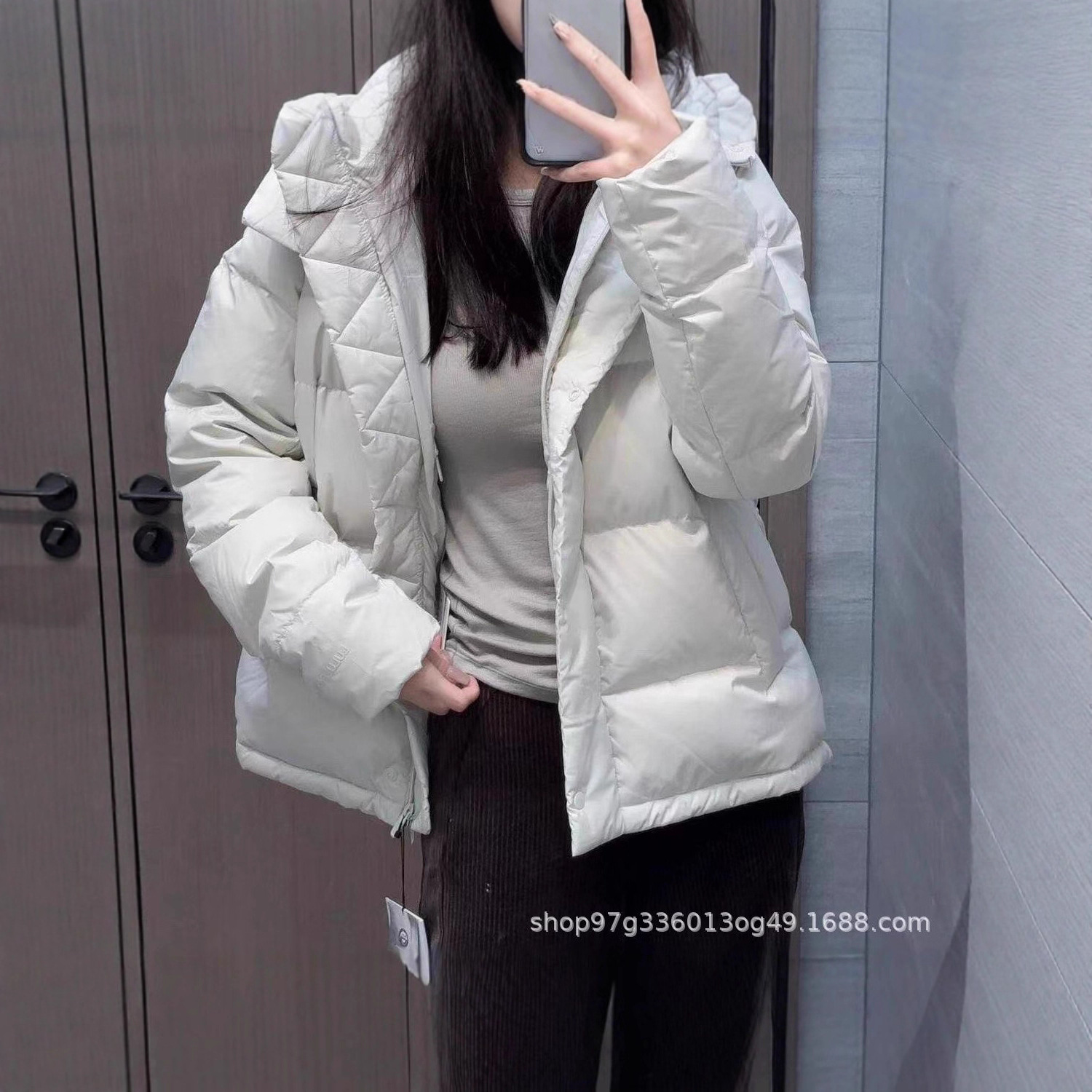 莆田高版本露露羽绒服五格面包服女士lulu四格鹅绒连帽保暖外套产品图