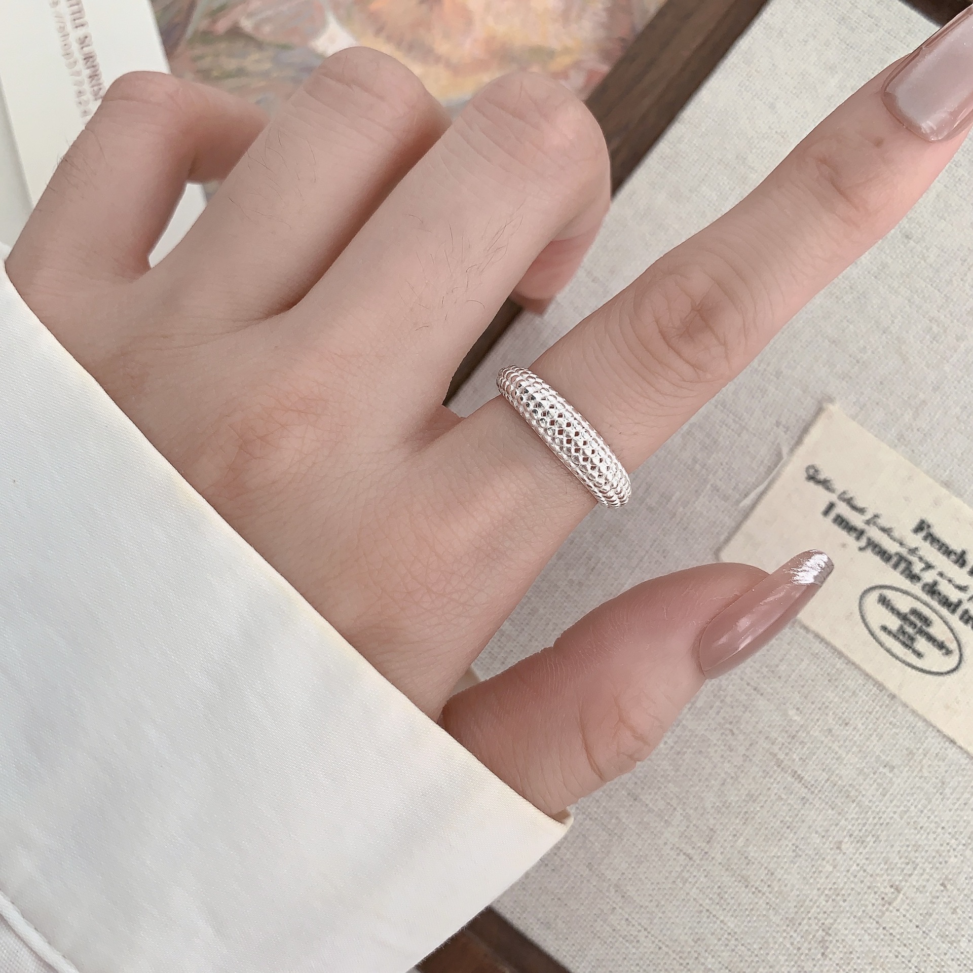 Korean version S925 sterling silver 11.20ins niche design sense round bead ring, Korean fashionable INS style texture ring, adjustable details Picture