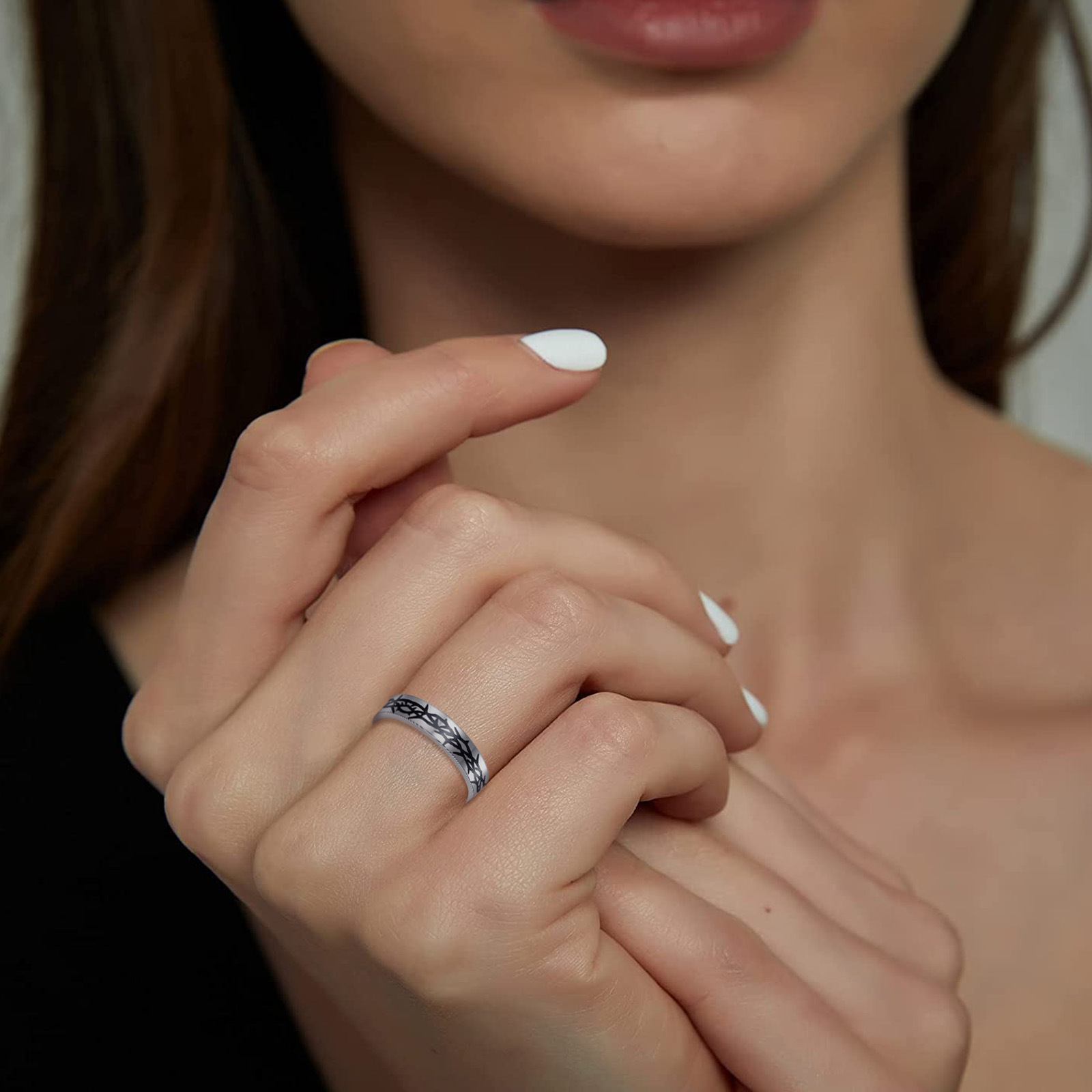 4MM mujeres ins cold talking wind anillo de acero inoxidable grabado láser anillo de espina europa y Estados Unidos cross-border nuevos productos accesorios details Picture