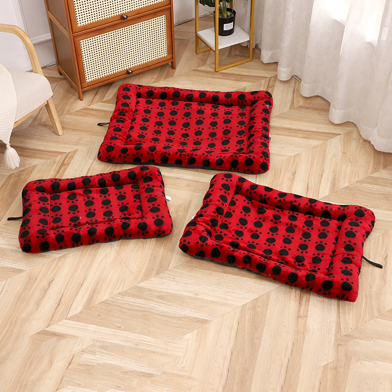 Winter fleece and thickened pet beds, dog beds, universal plush floor MATS for cats and dogs, warm long-haired round beds in stock for wholesale details Picture