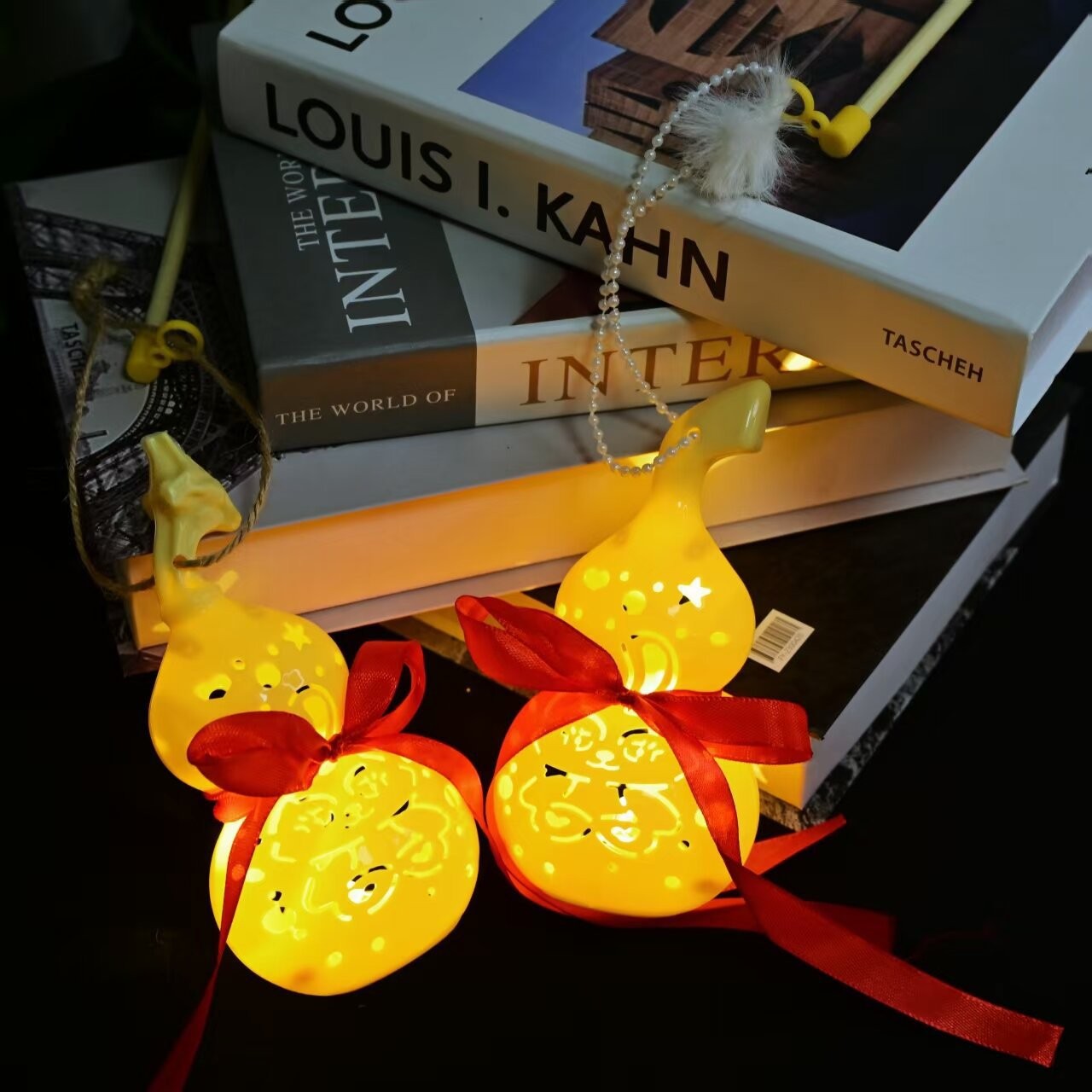 新款儿童手提发光葫芦灯笼 镂空发光 节日活动装饰礼品批发细节图