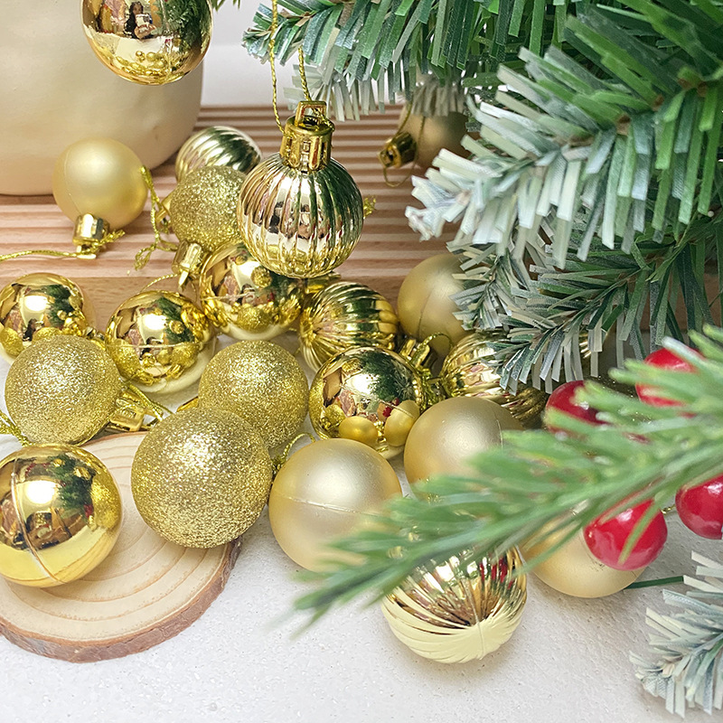 New Christmas style, 24 electroplated plastic balls, classic Christmas ball pendant, Christmas tree hanging decoration set details Picture