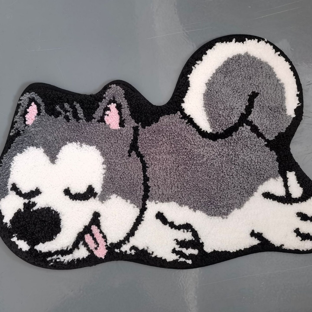Hot-selling super-fine tufted embroidery flower cute animar-shaped smiling face game indoor bedroom bathroom absorbent door mat floor mat