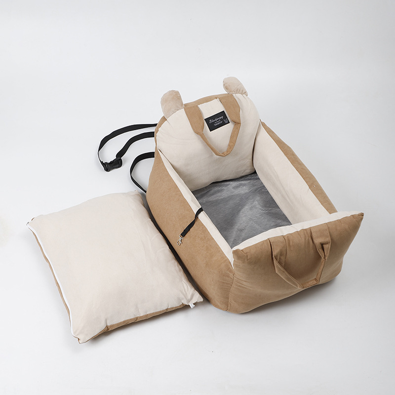 Manufacturer's stock of car cat beds, pet sofas, multi-functional portable home pet beds, travel pet MATS, and four-season styles